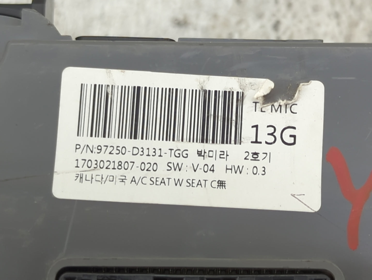 2011-2016 Chrysler Town & Country Climate Control Module Temperature AC/Heater Replacement P/N:97250-D3131-TGG 1703021807-02