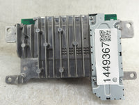 2011 Chrysler Town & Country Radio AM FM Cd Player Receiver Replacement P/N:P68618455AC Fits OEM Used Auto Parts - Oemusedau