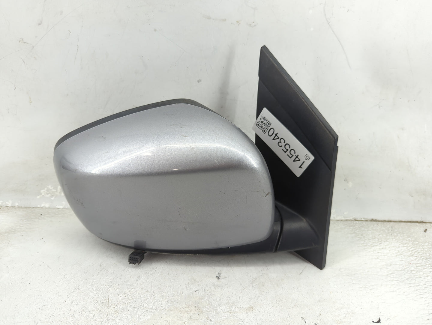 2011-2016 Chrysler Town & Country Passenger Side View Mirror - Right Door Mirror OEM Used - Oemusedautoparts1.com