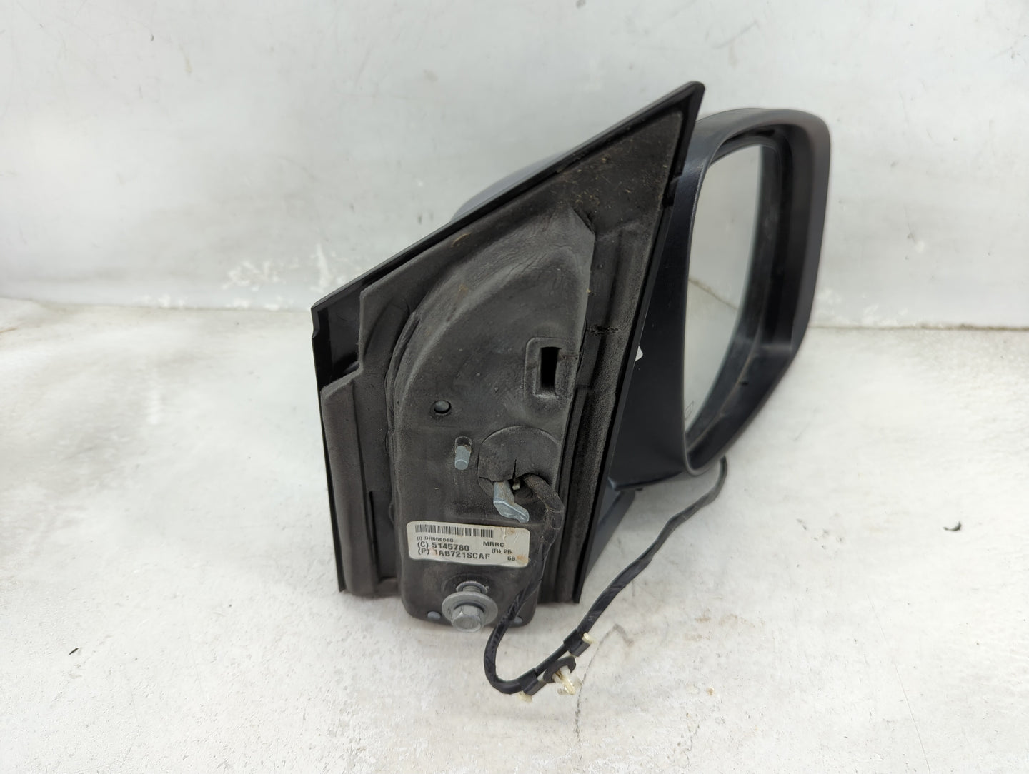 2011-2016 Chrysler Town & Country Passenger Side View Mirror - Right Door Mirror OEM Used - Oemusedautoparts1.com