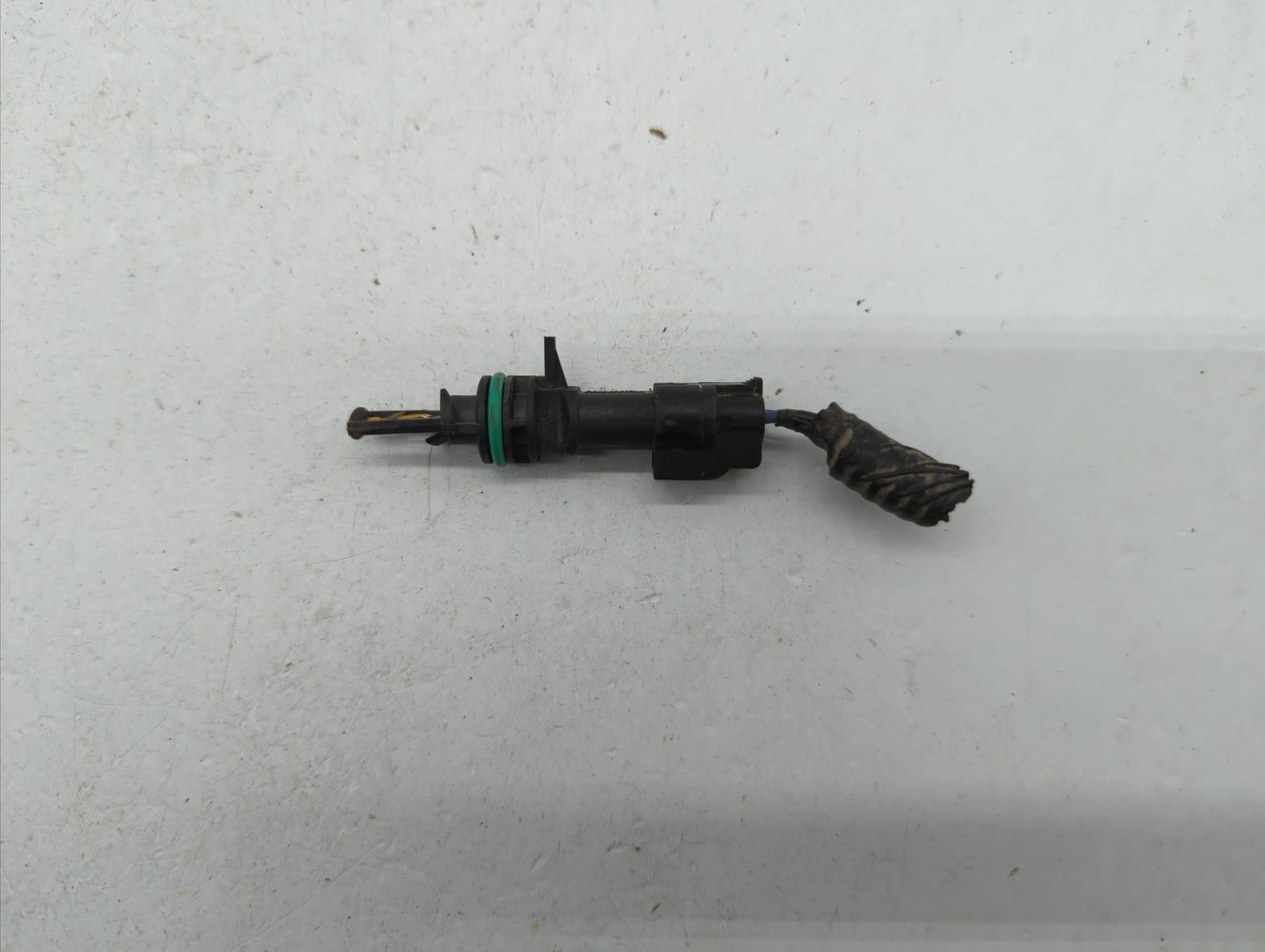 2011 Chrysler Town & Country Mass Air Flow Meter Maf - Oemusedautoparts1.com