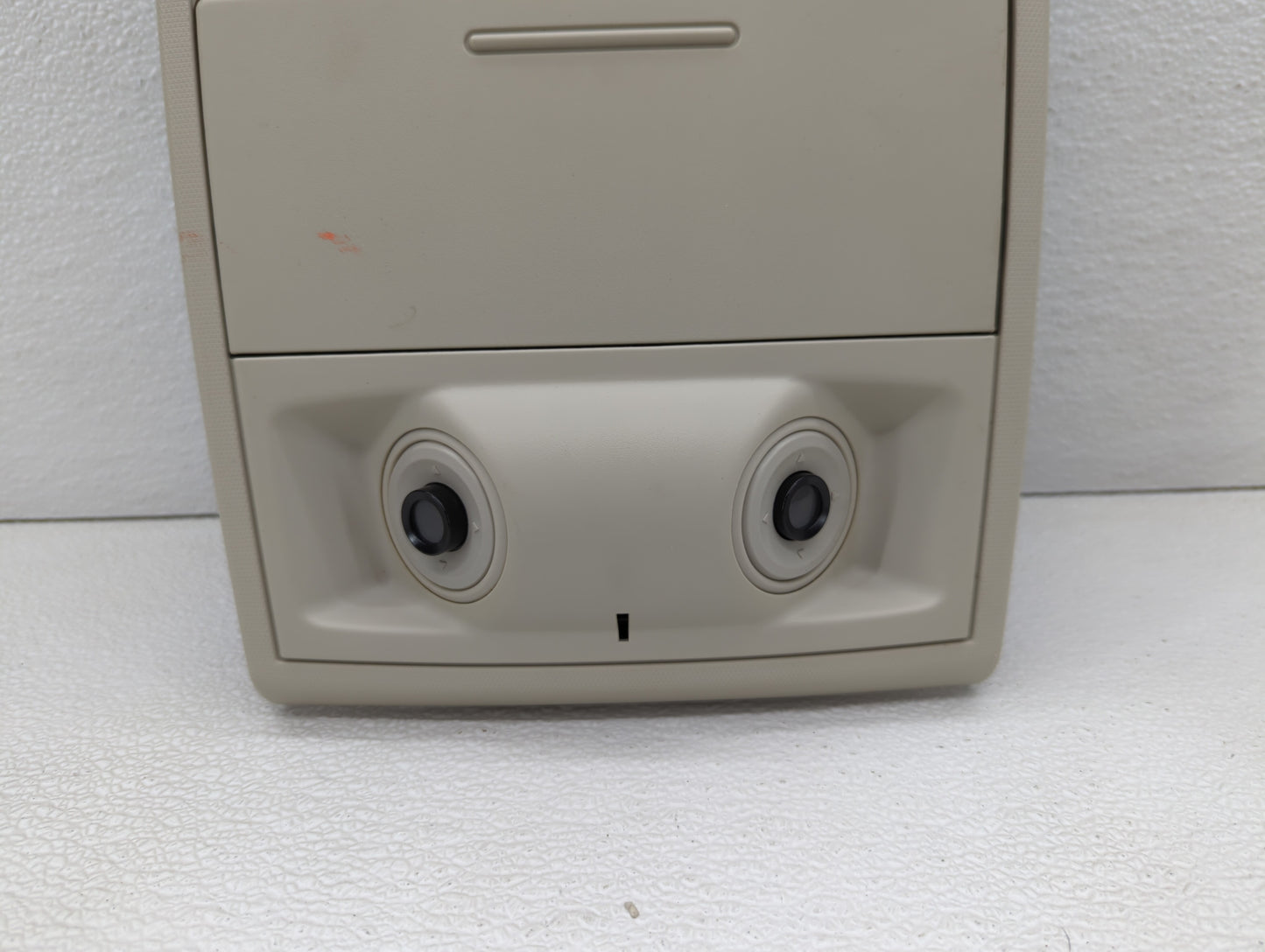 2011 Chrysler Town & Country Overhead Roof Console - Oemusedautoparts1.com