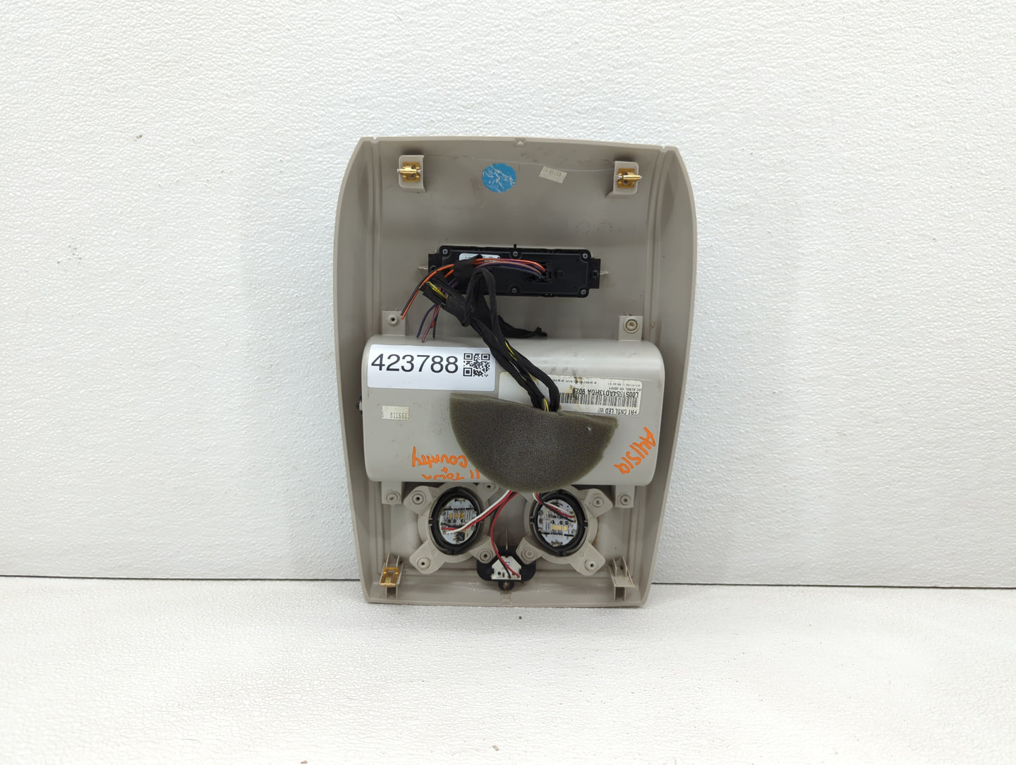 2011 Chrysler Town & Country Overhead Roof Console - Oemusedautoparts1.com