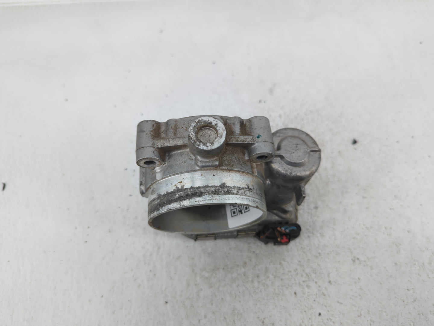 2011-2016 Chrysler Town & Country Throttle Body P/N:05184349AE 05184349AC Fits OEM Used Auto Parts - Oemusedautoparts1.com