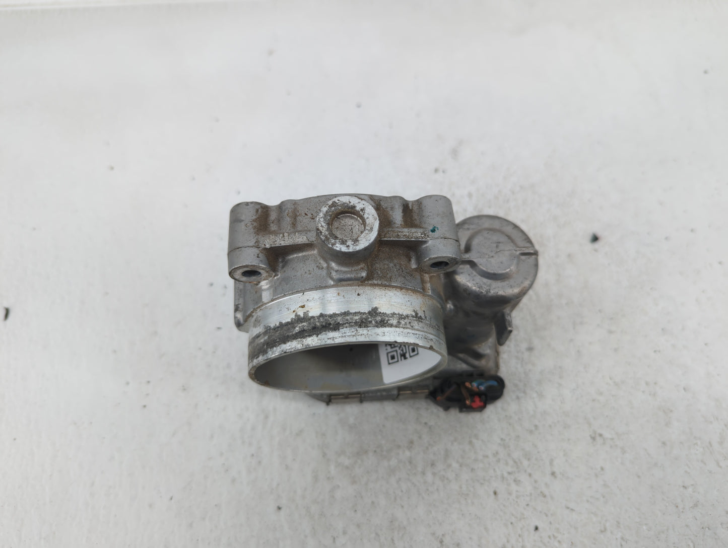 2011-2016 Chrysler Town & Country Throttle Body P/N:05184349AE 05184349AC Fits OEM Used Auto Parts - Oemusedautoparts1.com