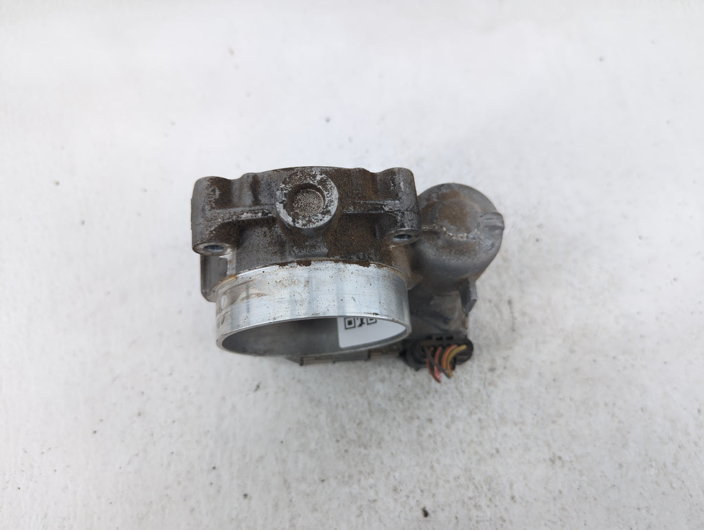2011-2016 Chrysler Town & Country Throttle Body P/N:05184349AE 05184349AC Fits OEM Used Auto Parts - Oemusedautoparts1.com