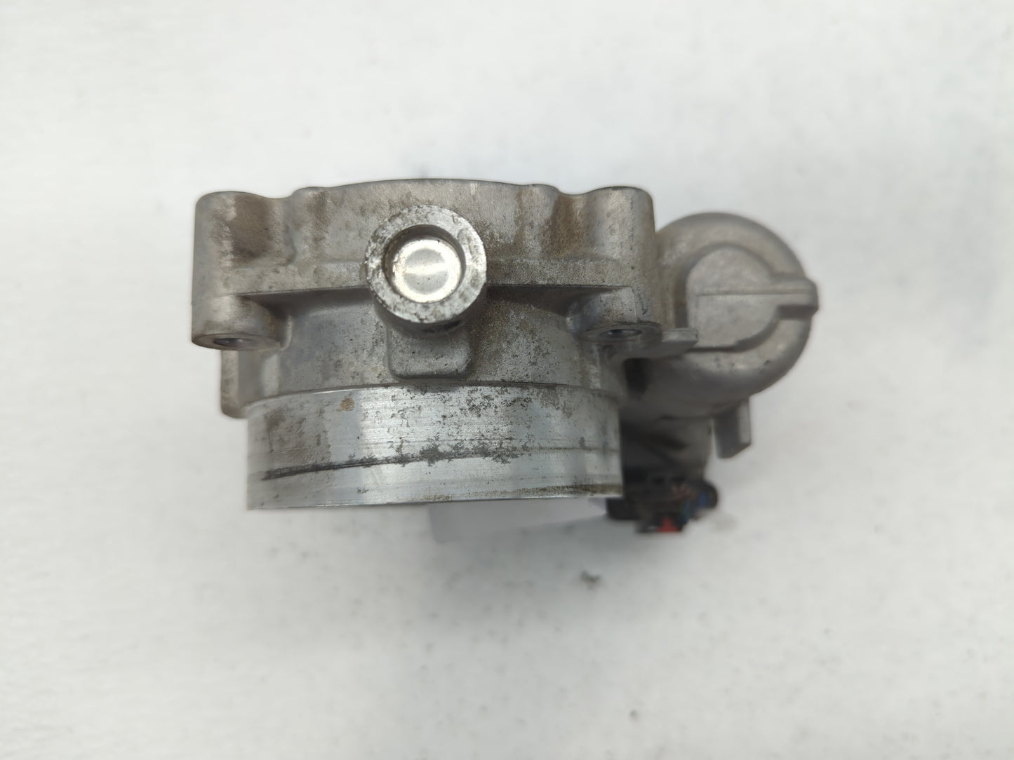 2011-2016 Chrysler Town & Country Throttle Body P/N:05184349AC 05184349AF Fits OEM Used Auto Parts - Oemusedautoparts1.com