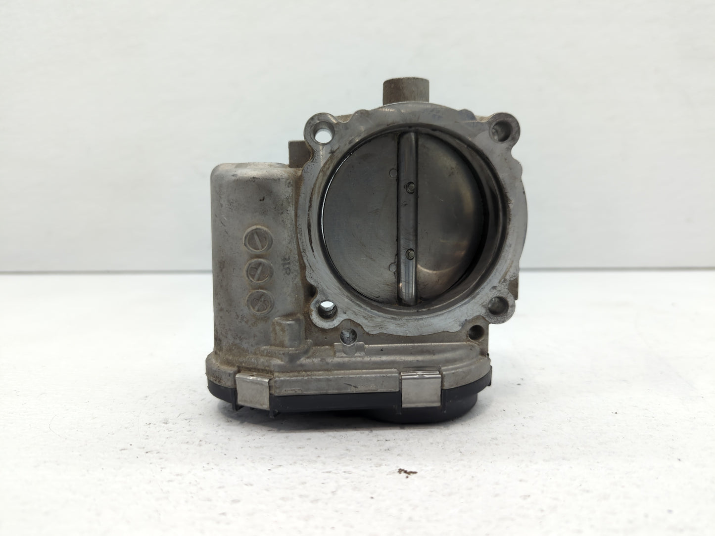 2011-2016 Chrysler Town & Country Throttle Body P/N:05184349AC 05184349AF Fits OEM Used Auto Parts - Oemusedautoparts1.com