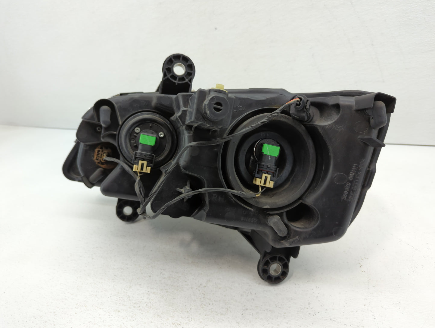2011 Town & Country Passenger Right Oem Head Light Headlight Lamp - Oemusedautoparts1.com