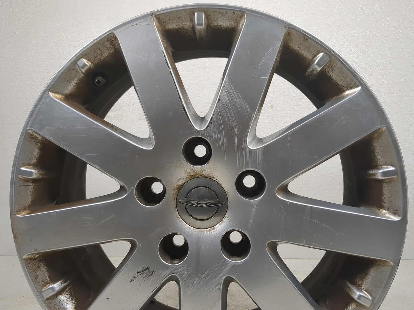 2011 Chrysler Town & Country Oem Wheel Rim Silver - Oemusedautoparts1.com