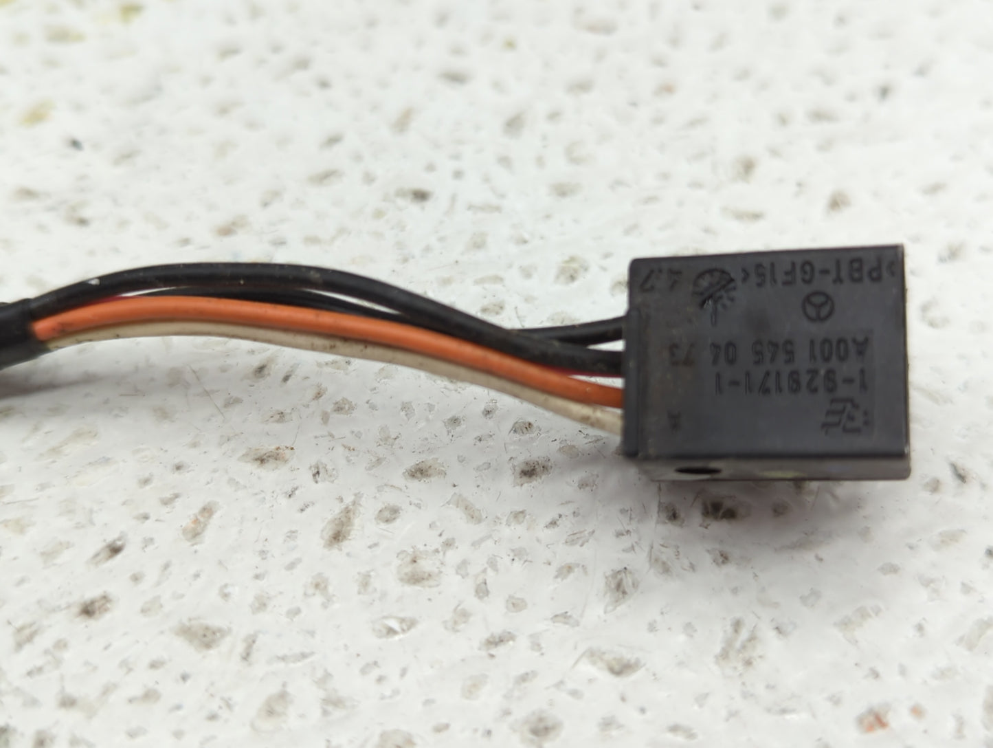 2011-2016 Chrysler Town & Country Driver Side View Mirror - Left Door Mirror OEM Used - Oemusedautoparts1.com