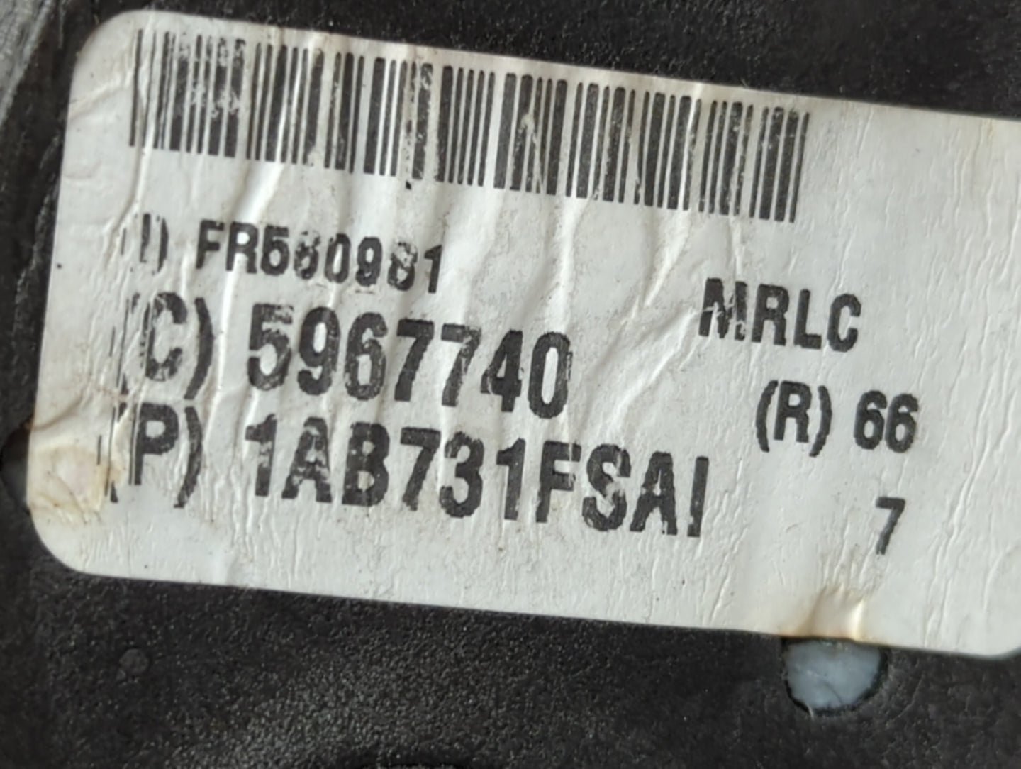 2011-2016 Chrysler Town & Country Driver Side View Mirror - Left Door Mirror OEM Used - Oemusedautoparts1.com