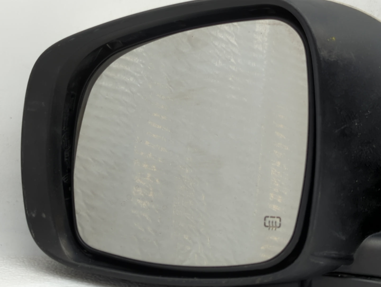 2011-2016 Chrysler Town & Country Driver Side View Mirror - Left Door Mirror OEM Used - Oemusedautoparts1.com