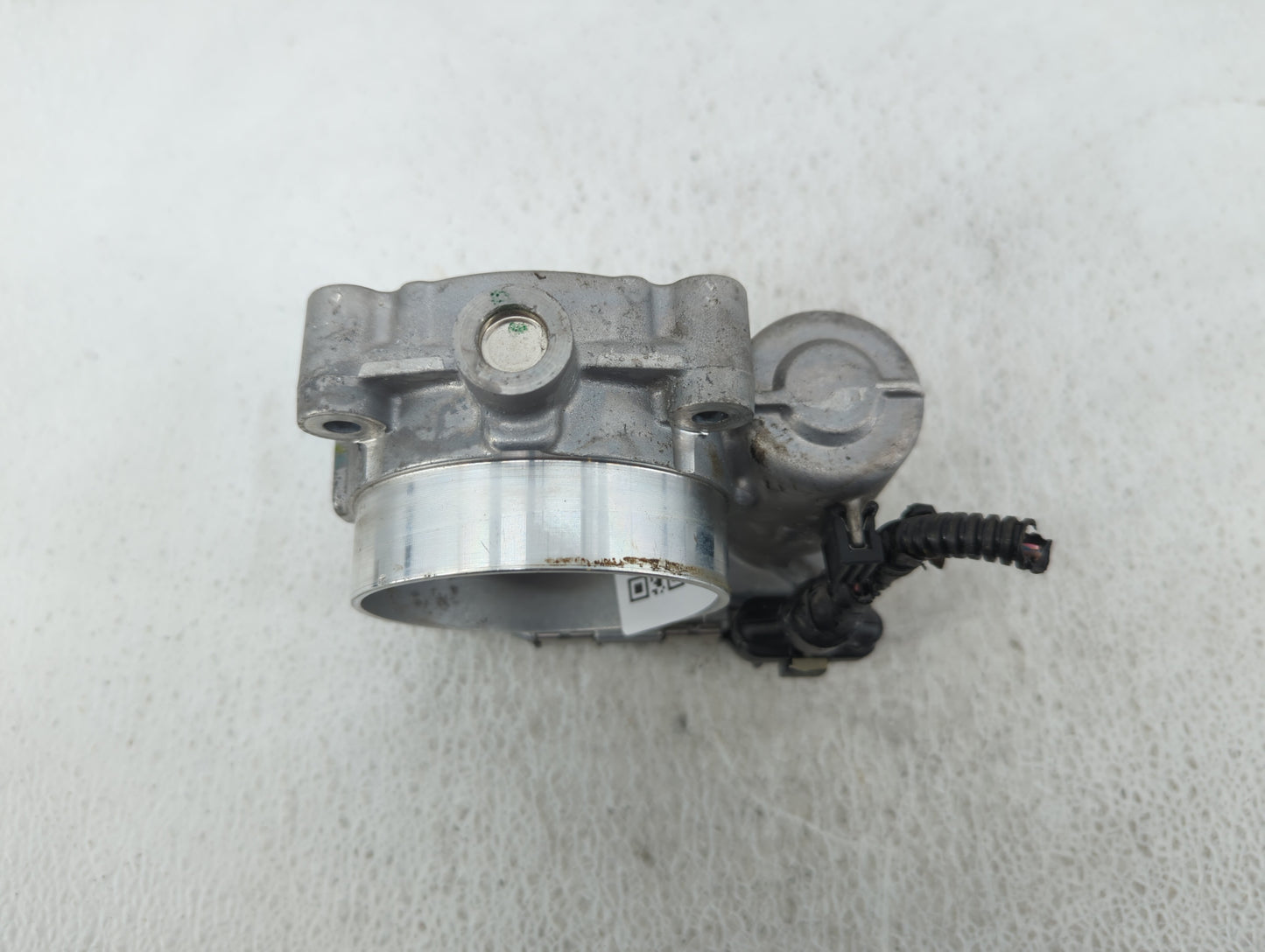 2011-2016 Chrysler Town & Country Throttle Body P/N:05184349AC Fits OEM Used Auto Parts - Oemusedautoparts1.com