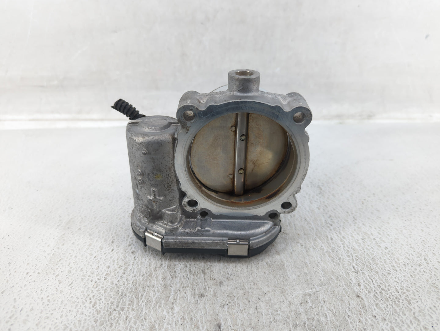 2011-2016 Chrysler Town & Country Throttle Body P/N:05184349AC Fits OEM Used Auto Parts - Oemusedautoparts1.com