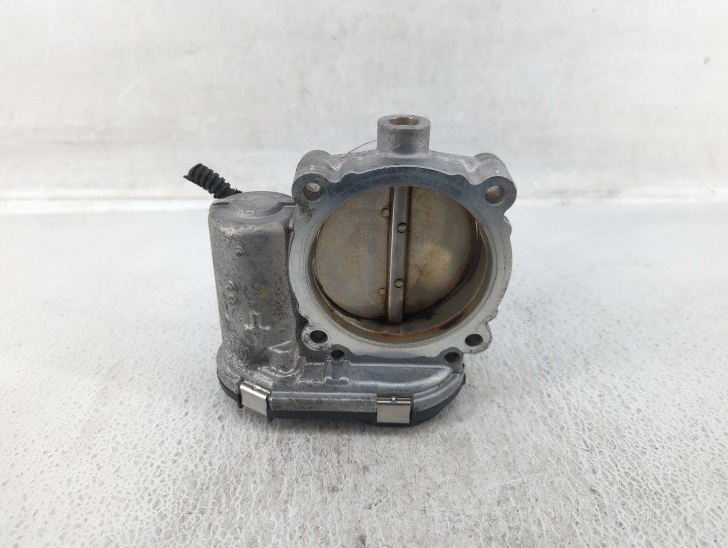 2011-2016 Chrysler Town & Country Throttle Body P/N:05184349AC Fits OEM Used Auto Parts - Oemusedautoparts1.com