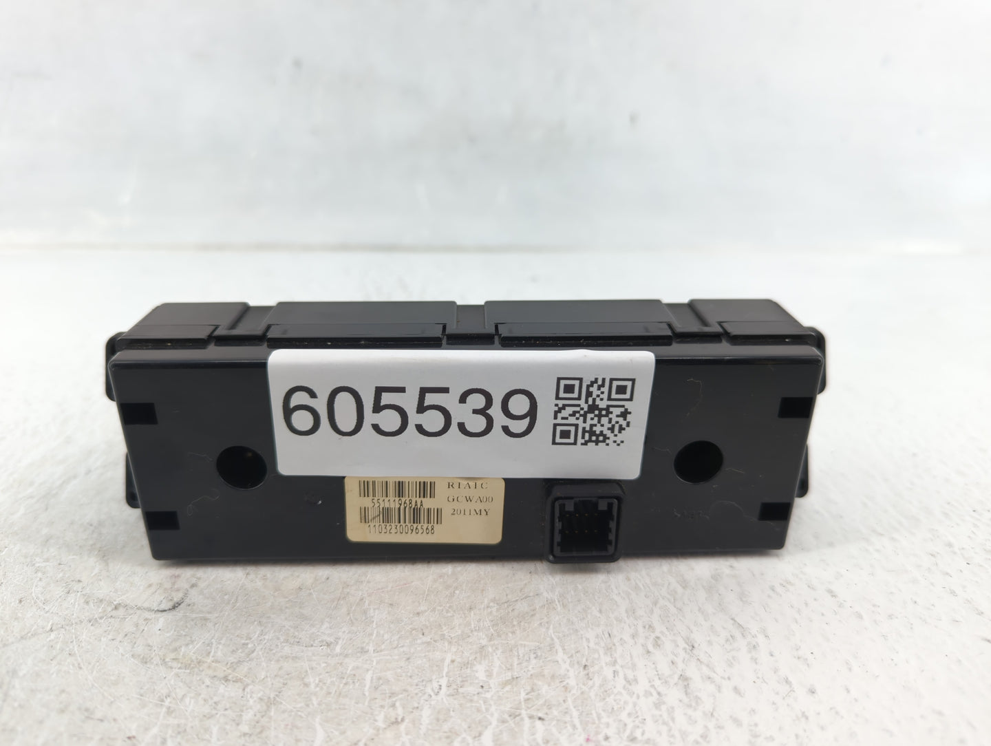 2011-2012 Chrysler Town & Country Climate Control Module Temperature AC/Heater Replacement P/N:55111968AA Fits Fits 2011 201