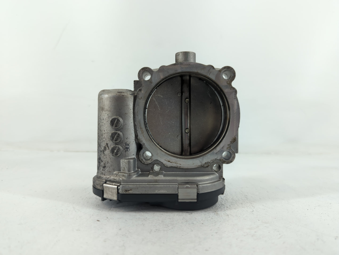 2011-2016 Chrysler Town & Country Throttle Body P/N:0 280 750 570 05184349AC Fits OEM Used Auto Parts - Oemusedautoparts1.co