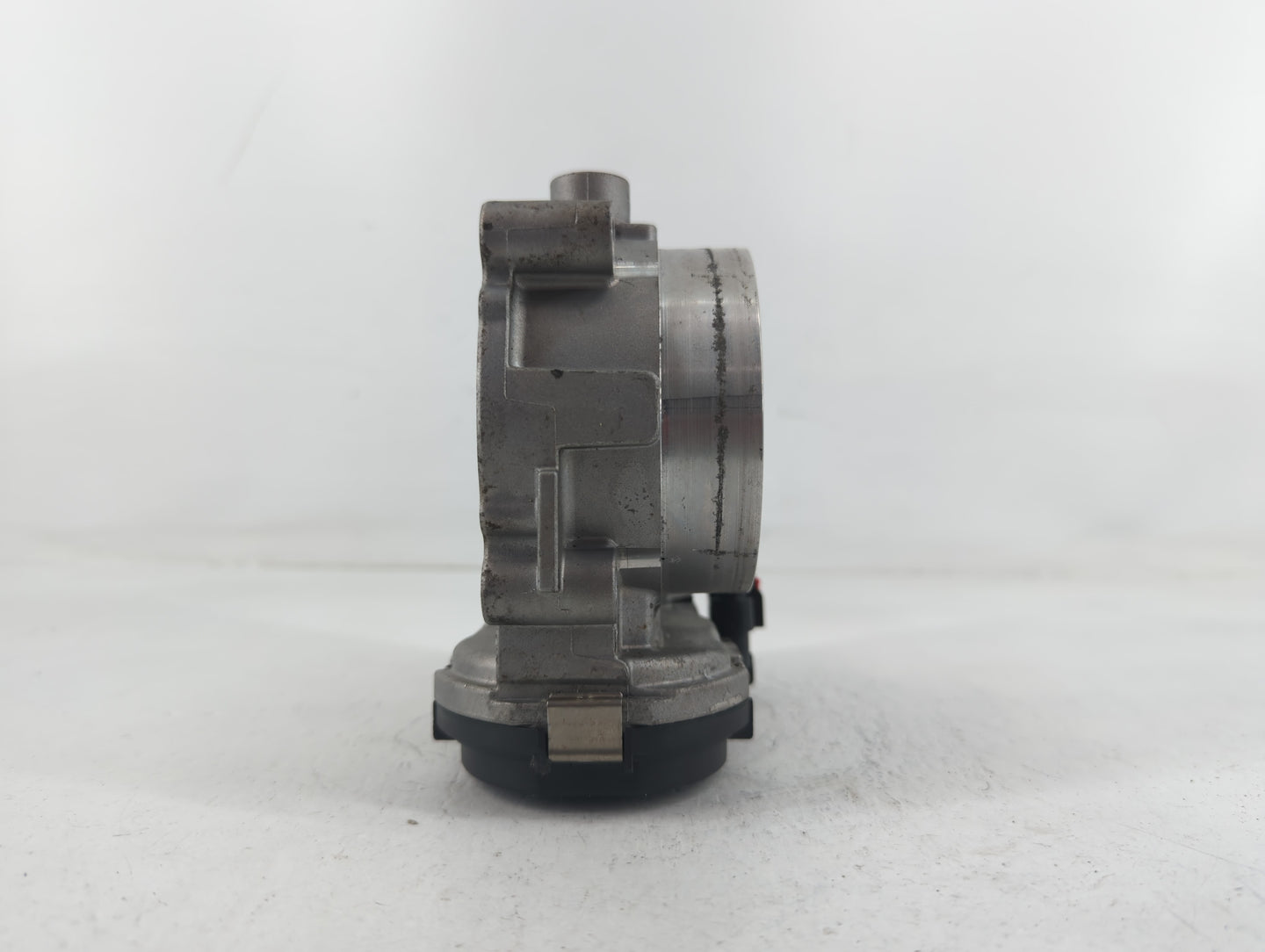 2011-2016 Chrysler Town & Country Throttle Body P/N:0 280 750 570 05184349AC Fits OEM Used Auto Parts - Oemusedautoparts1.co