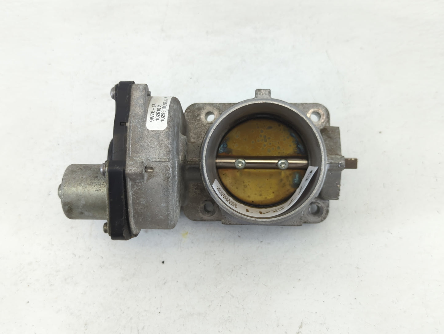 2011 Chrysler Town & Country Throttle Body P/N:102610 2 9W7E-CA Fits OEM Used Auto Parts - Oemusedautoparts1.com