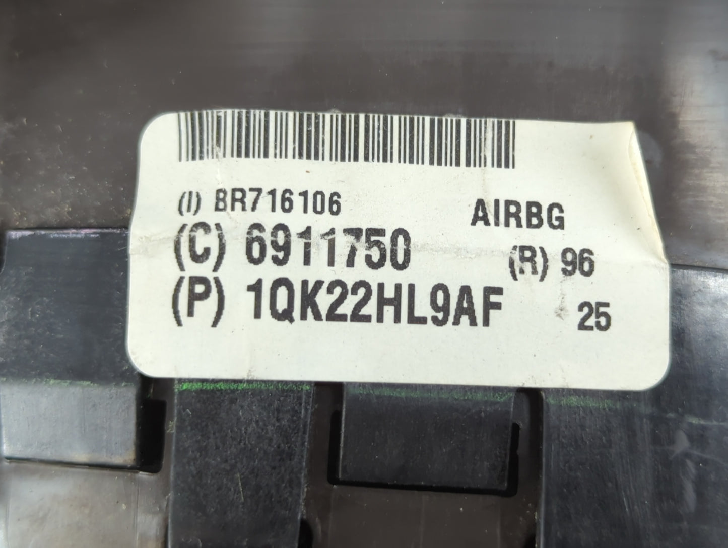 2011-2012 Chrysler Town & Country Air Bag Driver Left Steering Wheel Mounted P/N:6911750 1QK22HL9AF Fits Fits 2011 2012 OEM 