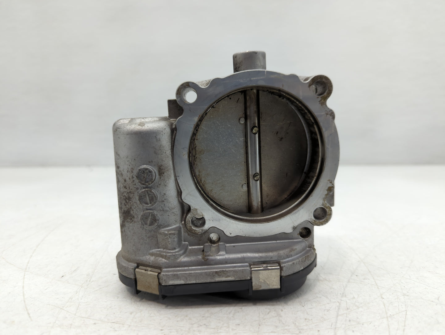 2011-2016 Chrysler Town & Country Throttle Body P/N:0 280 750 570 05184349AC Fits OEM Used Auto Parts - Oemusedautoparts1.co