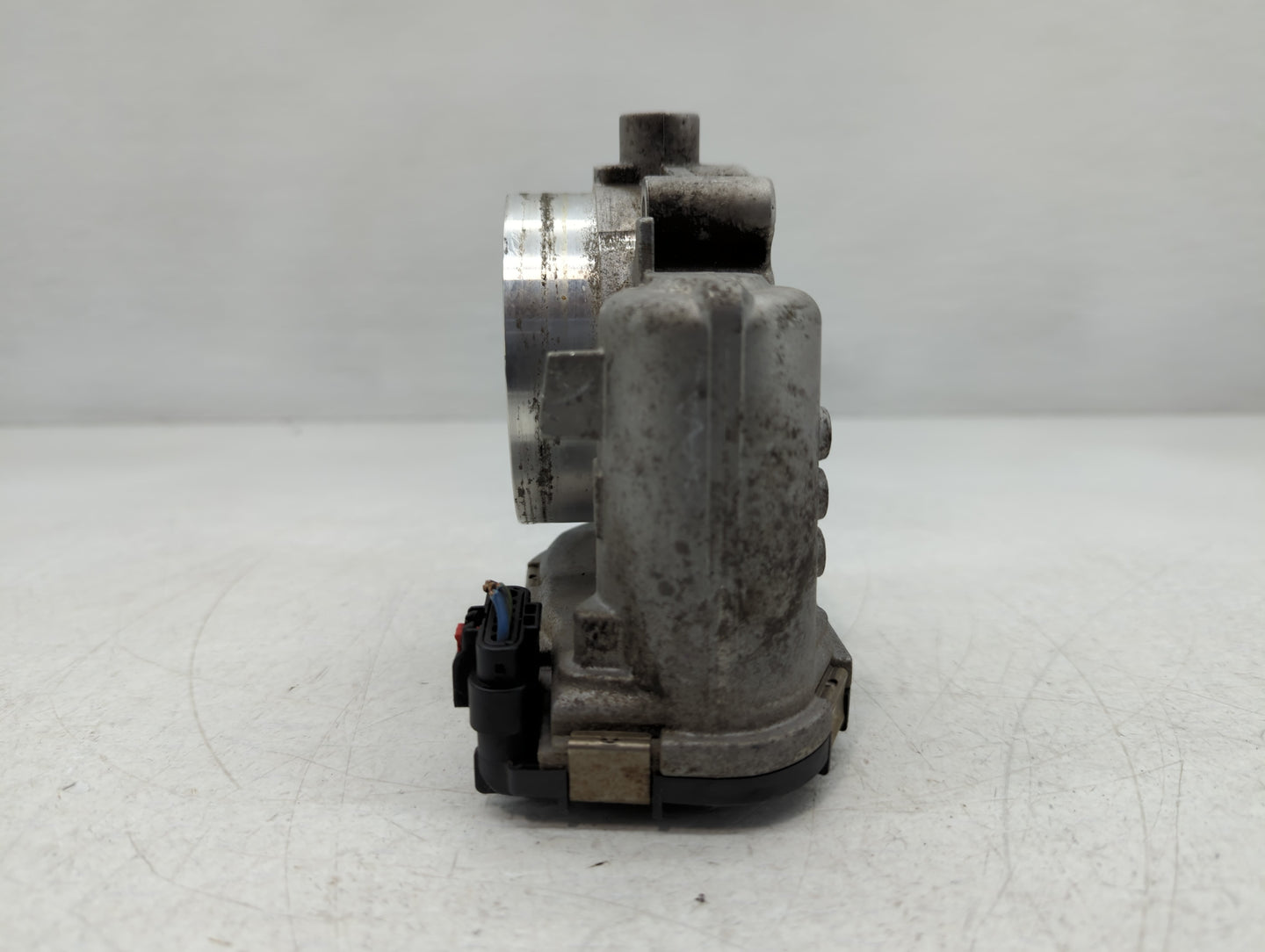 2011-2016 Chrysler Town & Country Throttle Body P/N:0 280 750 570 05184349AC Fits OEM Used Auto Parts - Oemusedautoparts1.co