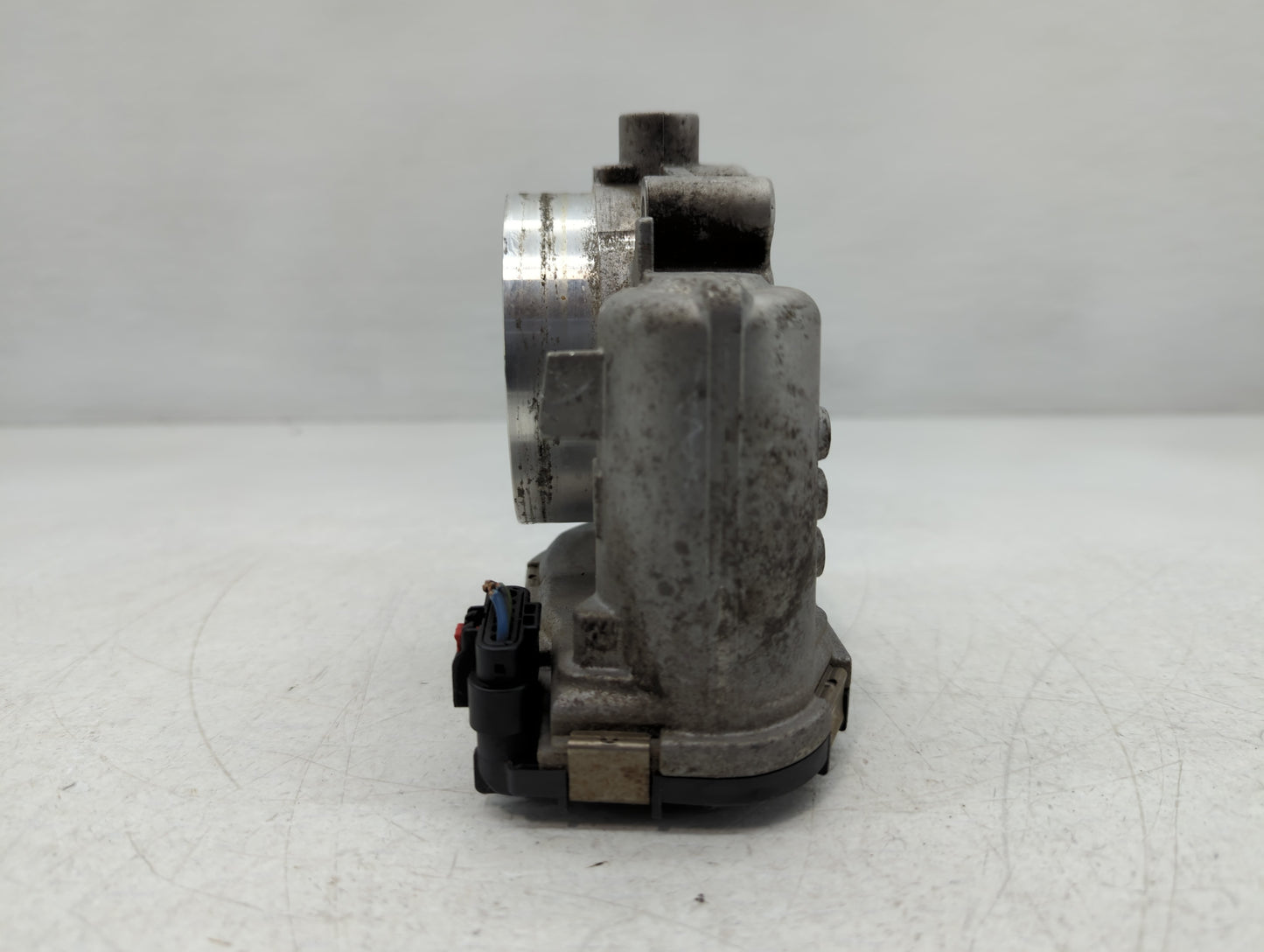2011-2016 Chrysler Town & Country Throttle Body P/N:0 280 750 570 05184349AC Fits OEM Used Auto Parts - Oemusedautoparts1.co