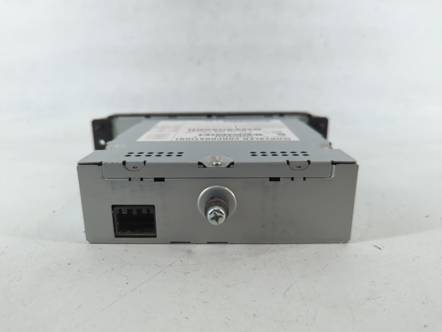 2009-2011 Chrysler Town & Country Radio AM FM Cd Player Receiver Replacement P/N:P05064063AE Fits Fits 2008 2009 2010 2011 O