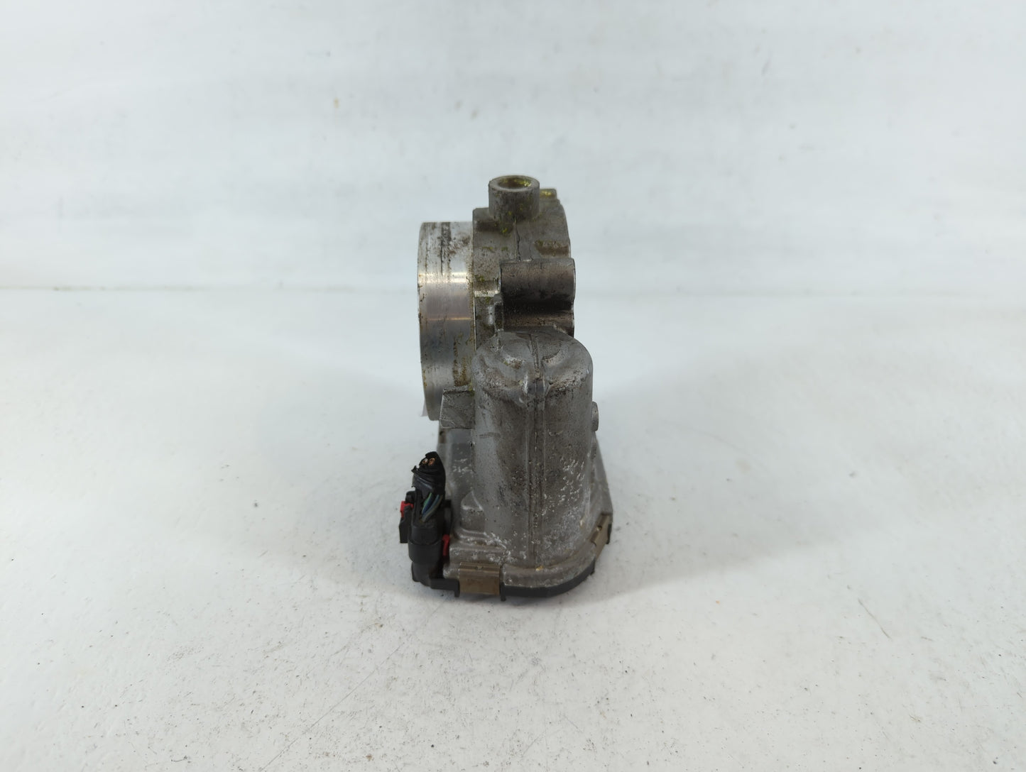 2011-2016 Chrysler Town & Country Throttle Body P/N:0 280 750 570 05184349AC Fits OEM Used Auto Parts - Oemusedautoparts1.co