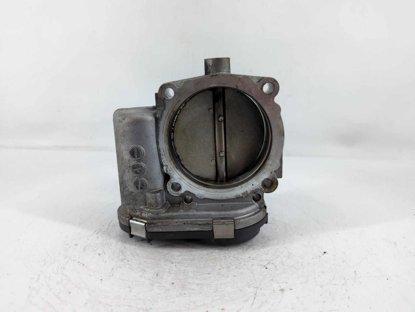 2011-2016 Chrysler Town & Country Throttle Body P/N:05184349AC Fits OEM Used Auto Parts - Oemusedautoparts1.com