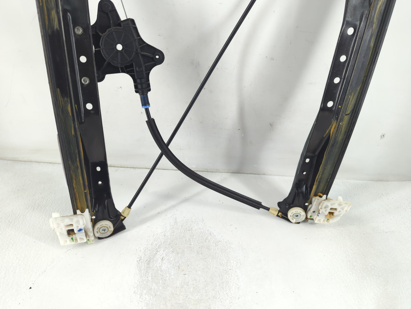 2008-2016 Chrysler Town & Country Window Regulator Passenger Front 838656 - Oemusedautoparts1.com