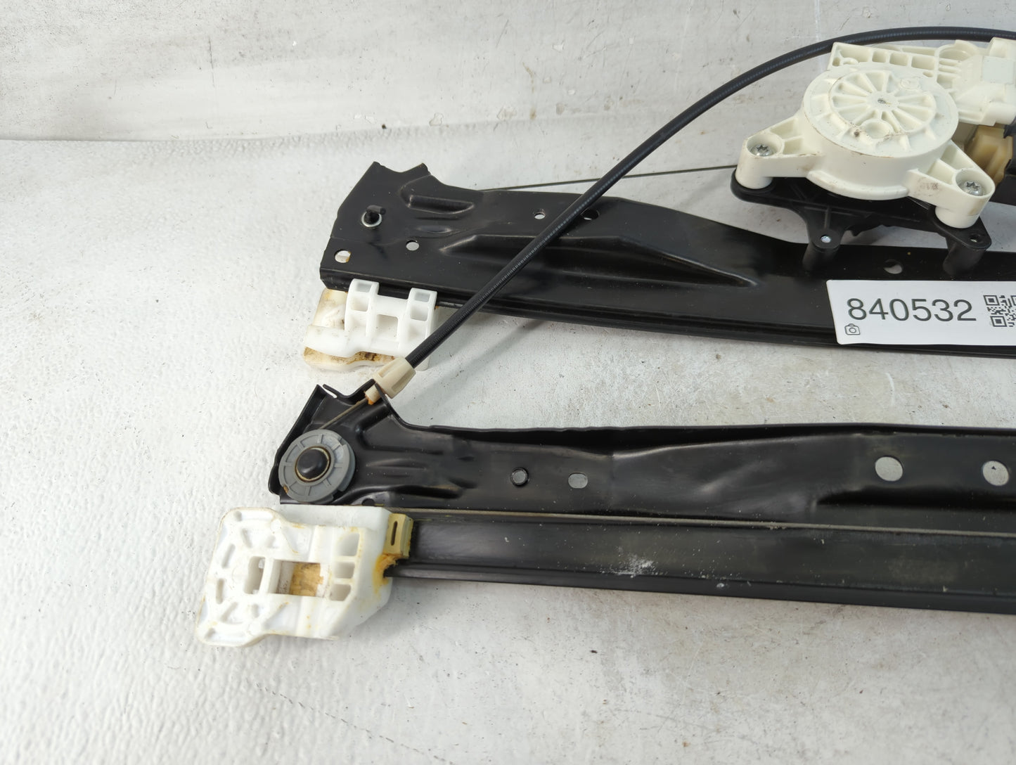 2008-2016 Chrysler Town & Country Window Regulator Passenger Front - Oemusedautoparts1.com