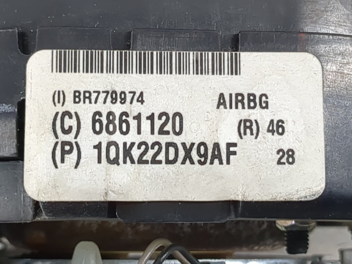 2014-2016 Chrysler Town & Country Air Bag Driver Left Steering Wheel Mounted P/N:(C)6861120 (P)1QK22DX9AF Fits OEM Used Auto