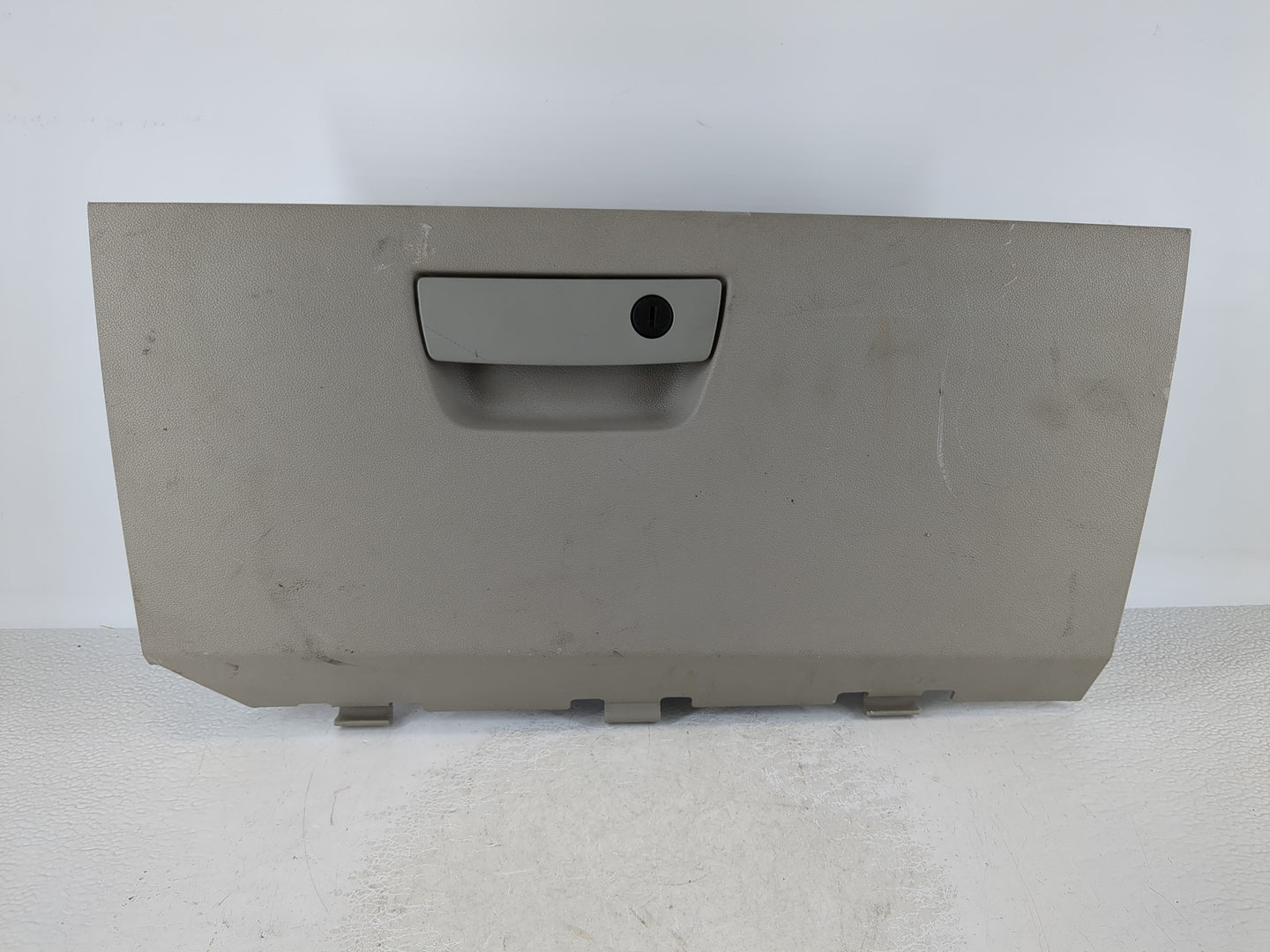 2011 Chrysler Town & Country Passenger Glove Box Door Storage Compartment 938378 - Oemusedautoparts1.com
