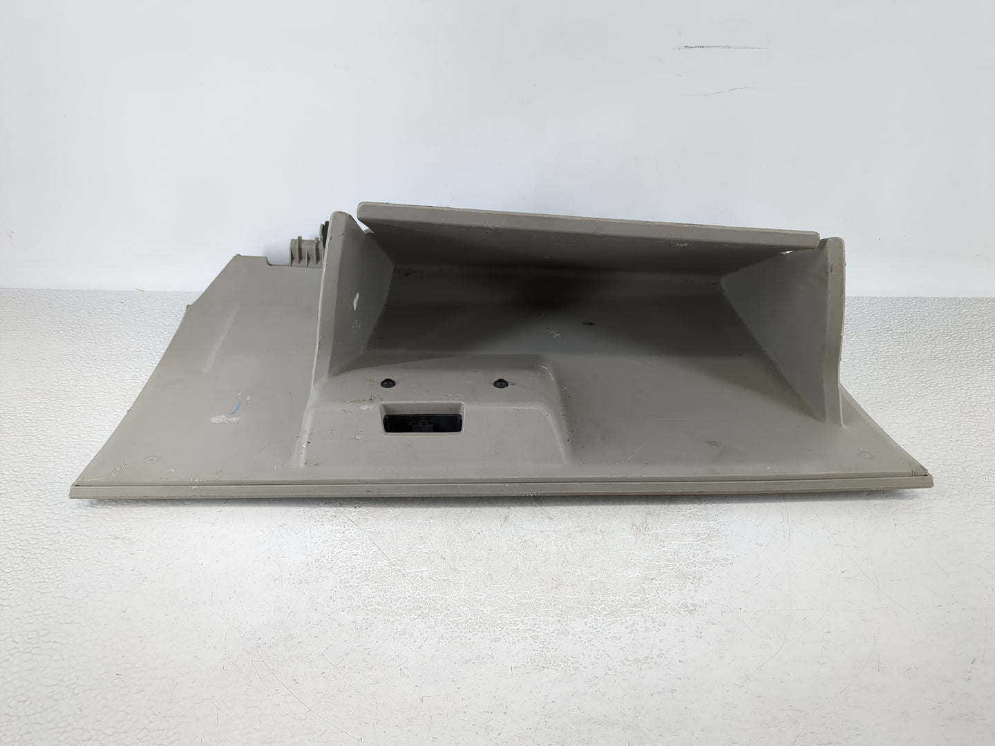 2011 Chrysler Town & Country Passenger Glove Box Door Storage Compartment 938378 - Oemusedautoparts1.com