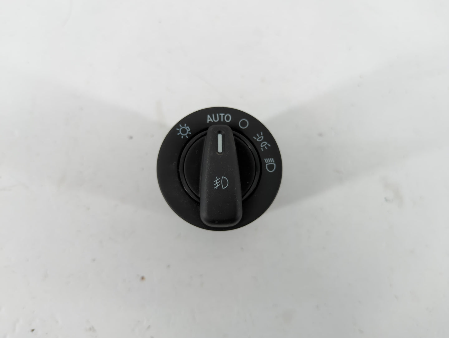 2011 Chrysler Town & Country Headlight Head Light Switch Lamp Control - Oemusedautoparts1.com