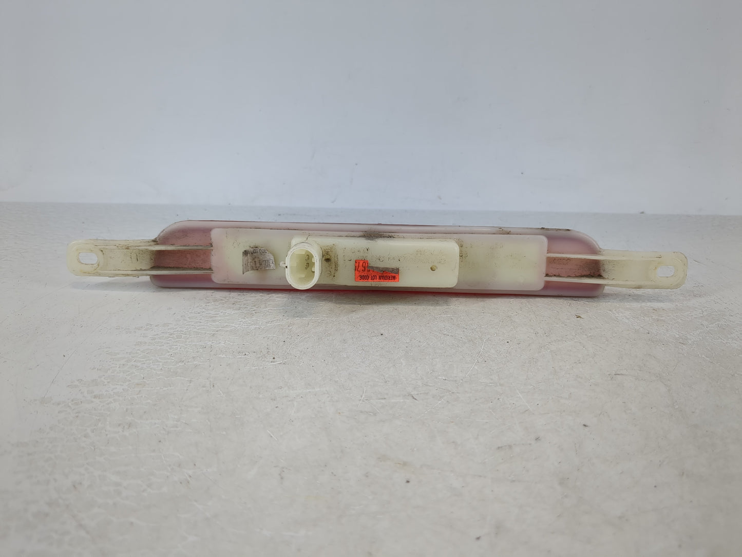 2011 Chrysler Town & Country Third Brake Light Tail Light Fits OEM Used Auto Parts - Oemusedautoparts1.com