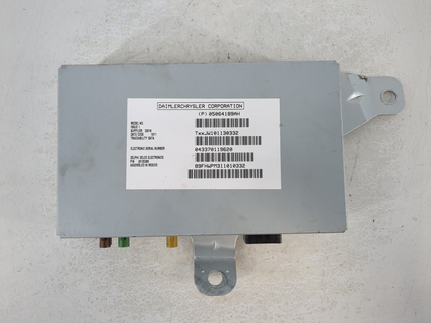2008-2016 Chrysler Town & Country Radio Speaker Amplifier (p)05064189ah - Oemusedautoparts1.com