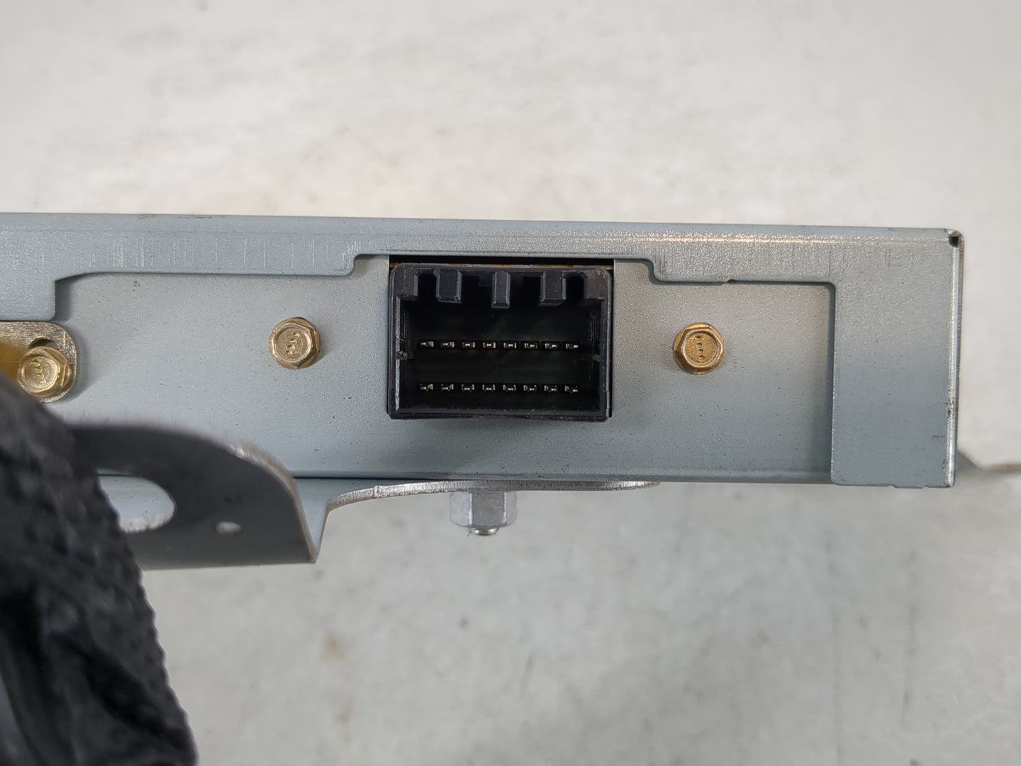 2008-2016 Chrysler Town & Country Radio Speaker Amplifier (p)05064189ah - Oemusedautoparts1.com