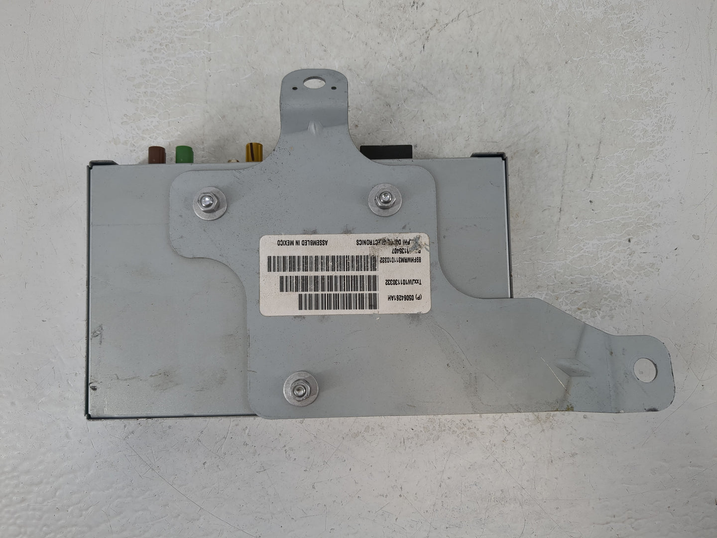 2008-2016 Chrysler Town & Country Radio Speaker Amplifier (p)05064189ah - Oemusedautoparts1.com