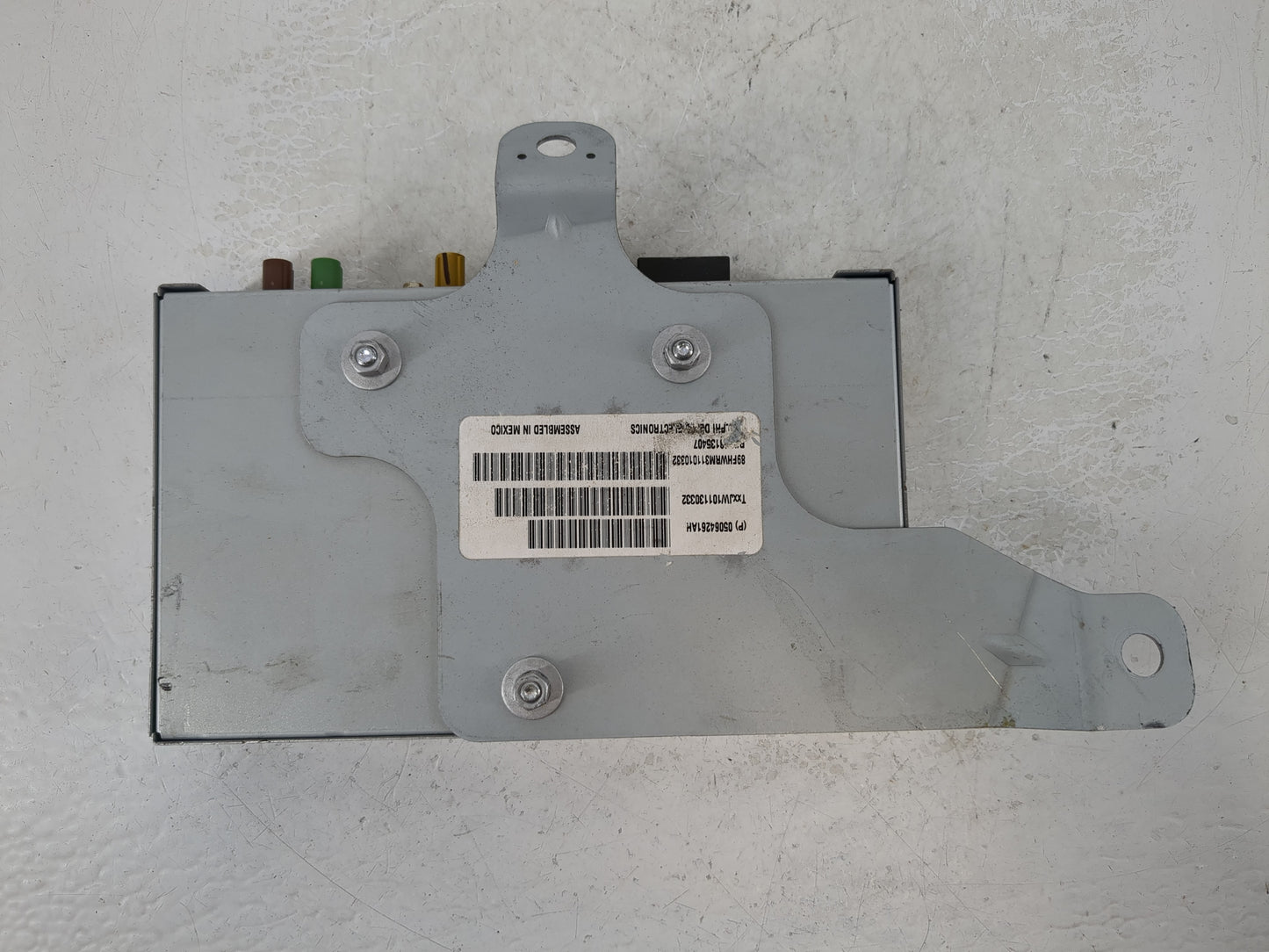 2008-2016 Chrysler Town & Country Radio Speaker Amplifier (p)05064189ah - Oemusedautoparts1.com