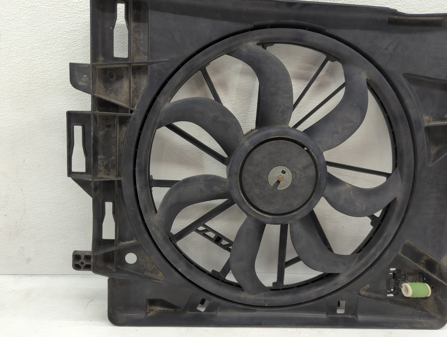 2008-2016 Chrysler Town & Country Electric Cooling Motor - Oem - Oemusedautoparts1.com