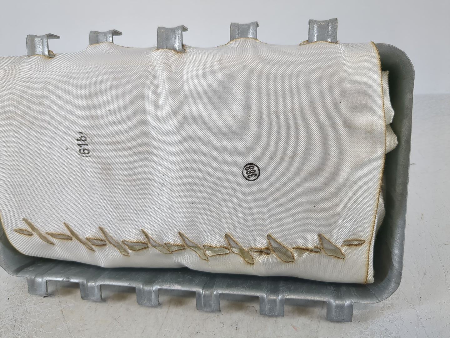 2013-2016 Chrysler Town & Country Air Bag Passenger Right Dashboard OEM P/N:P68086537AB Fits OEM Used Auto Parts - Oemusedau