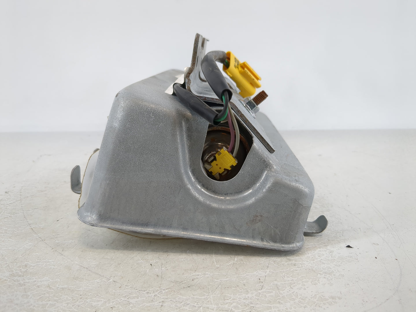 2013-2016 Chrysler Town & Country Air Bag Passenger Right Dashboard OEM P/N:P68086537AB Fits OEM Used Auto Parts - Oemusedau