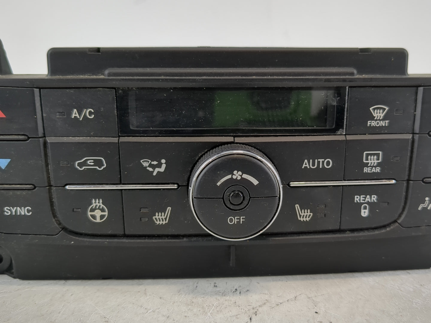 2011-2016 Chrysler Town & Country Climate Control Module Temperature AC/Heater Replacement Fits OEM Used Auto Parts - Oemuse