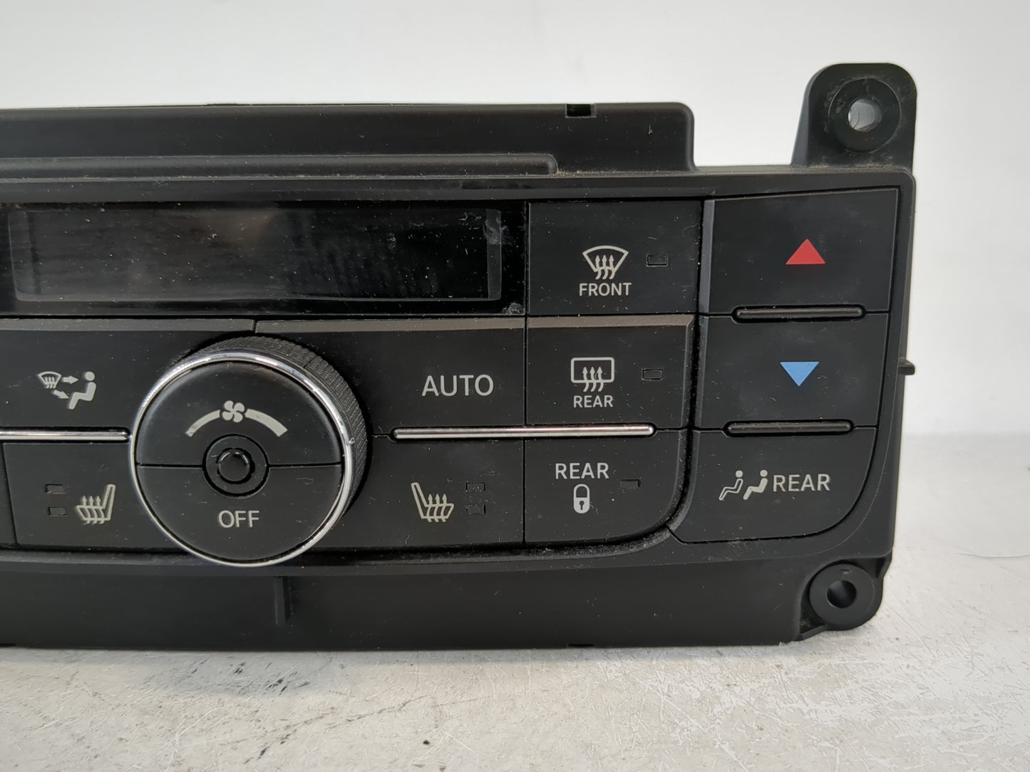 2011-2016 Chrysler Town & Country Climate Control Module Temperature AC/Heater Replacement Fits OEM Used Auto Parts - Oemuse