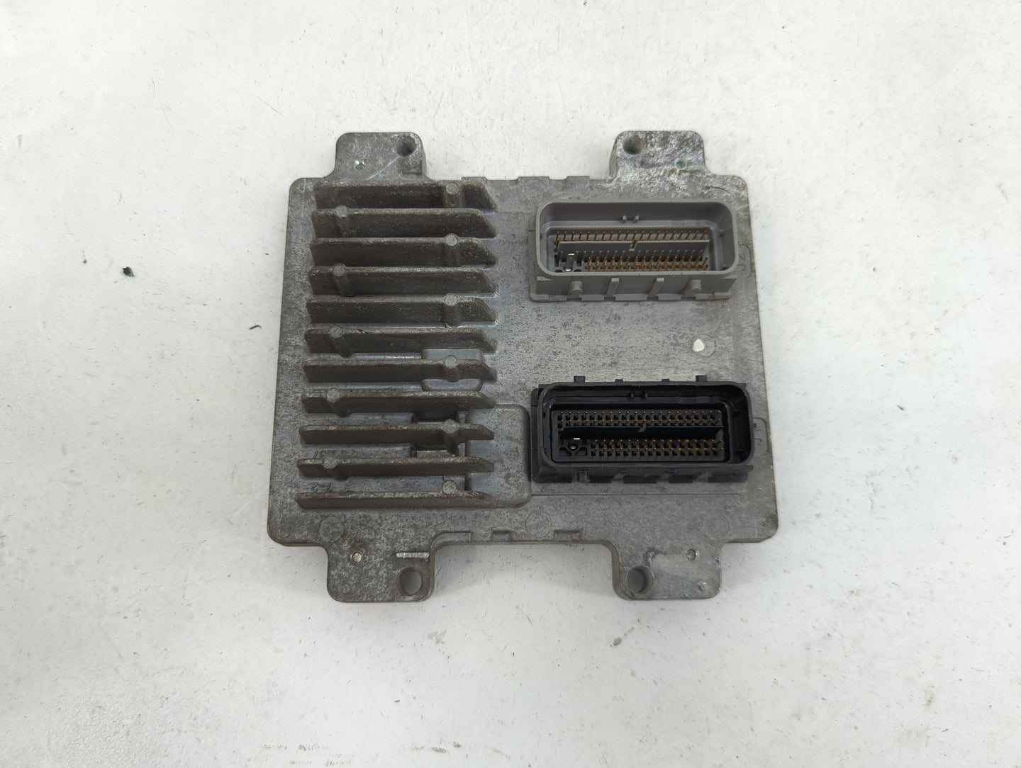 2010-2011 Chevrolet Impala PCM Engine Control Computer ECU ECM PCU OEM P/N:12635902 Fits Fits 2007 2008 2009 2010 2011 2012 