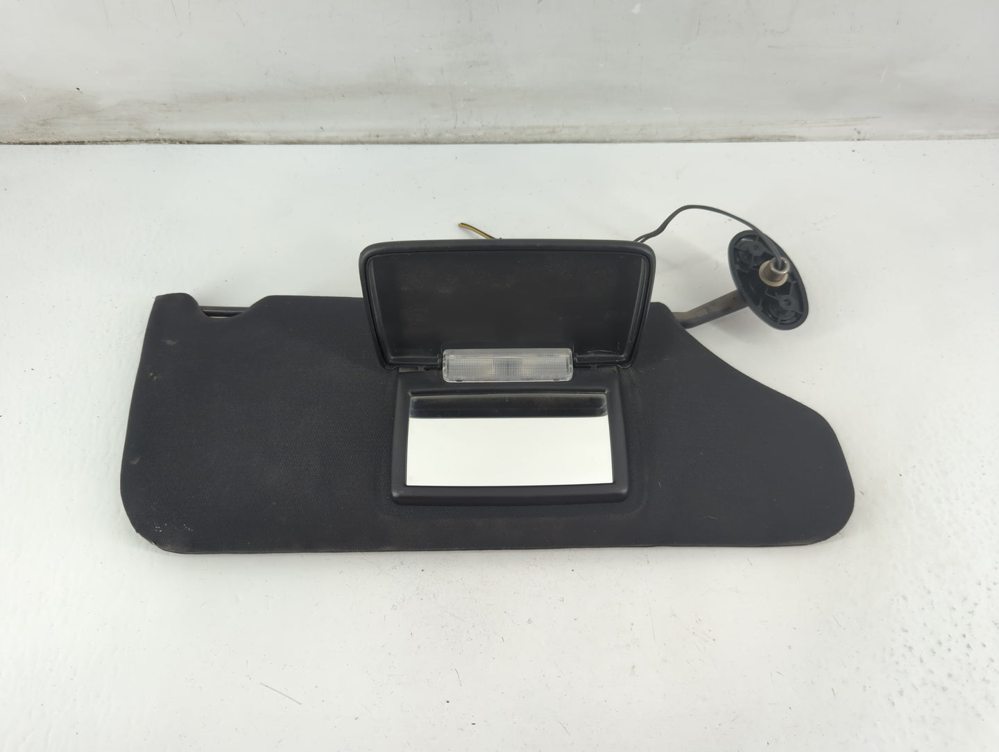 2011-2014 Dodge Avenger Sun Visor Shade Replacement Passenger Right Mirror Fits Fits 2011 2012 2013 2014 OEM Used Auto Parts