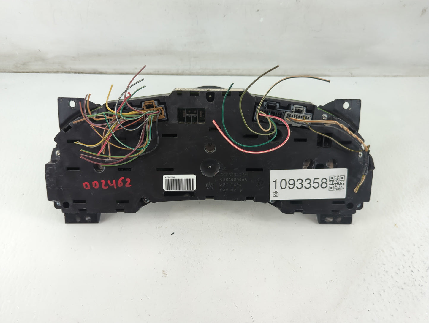 2011-2014 Dodge Avenger Instrument Cluster Speedometer Gauges P/N:P56046513AE Fits Fits 2011 2012 2013 2014 OEM Used Auto Pa